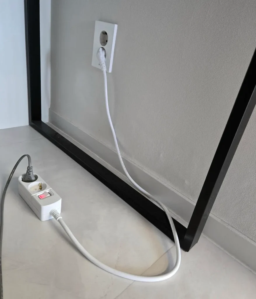 벽 콘센트에서 바닥으로 연결한 써보니 개별스위치 멀티탭과 전선 길이